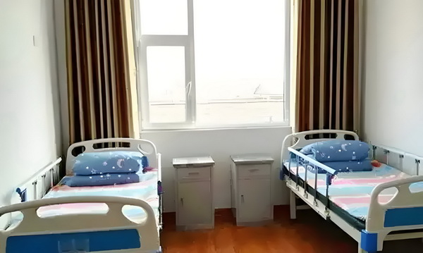 丁子朗認TVB劇集的確開少咗，放眼世界：唔係淨係得敞台